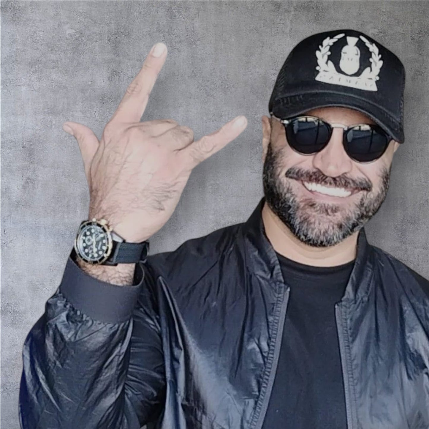 J) Gorra Spartan Clásica – Visera Curva en Negro